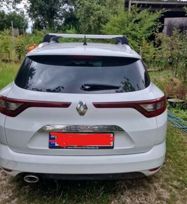 Белый Рено 4, объемом двигателя 1.5 л и пробегом 265 тыс. км за 11023 $, фото 1 на Automoto.ua