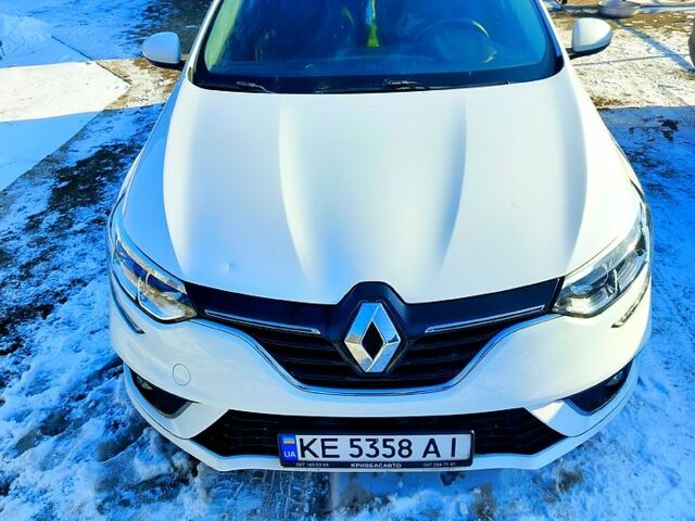 Білий Рено 4, об'ємом двигуна 1.5 л та пробігом 17700 тис. км за 14200 $, фото 1 на Automoto.ua