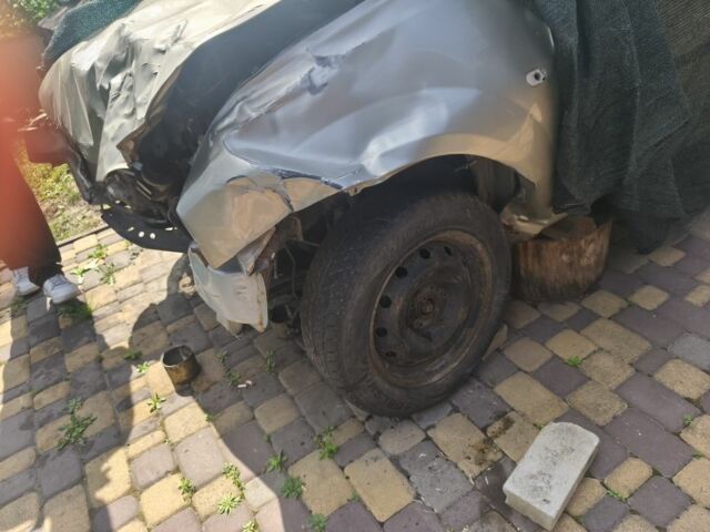 Бежевий Рено 4, об'ємом двигуна 1.6 л та пробігом 270 тис. км за 1563 $, фото 1 на Automoto.ua