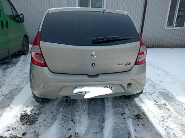 Бежевий Рено 4, об'ємом двигуна 1 л та пробігом 126 тис. км за 5500 $, фото 1 на Automoto.ua