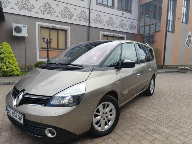 Бежевый Рено 4, объемом двигателя 2 л и пробегом 233 тыс. км за 9400 $, фото 1 на Automoto.ua