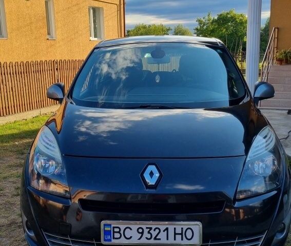 Чорний Рено 4, об'ємом двигуна 1.5 л та пробігом 318 тис. км за 6312 $, фото 1 на Automoto.ua
