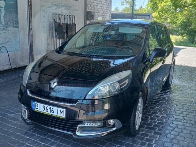Чорний Рено 4, об'ємом двигуна 1.5 л та пробігом 225 тис. км за 8014 $, фото 1 на Automoto.ua