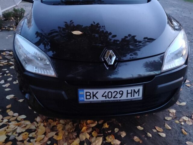 Черный Рено 4, объемом двигателя 1.4 л и пробегом 272 тыс. км за 6700 $, фото 1 на Automoto.ua
