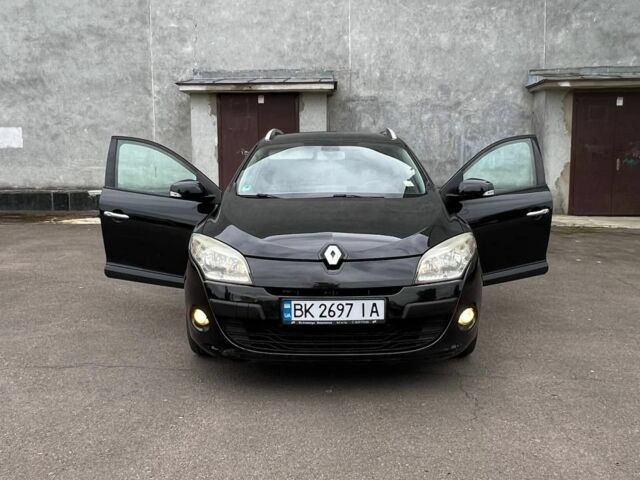 Черный Рено 4, объемом двигателя 1.6 л и пробегом 257 тыс. км за 6300 $, фото 1 на Automoto.ua