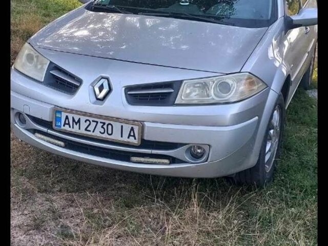 Сірий Рено 4, об'ємом двигуна 2 л та пробігом 2 тис. км за 5502 $, фото 1 на Automoto.ua