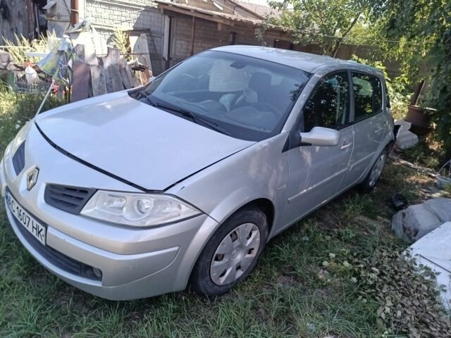 Сірий Рено 4, об'ємом двигуна 1.6 л та пробігом 300 тис. км за 1600 $, фото 1 на Automoto.ua