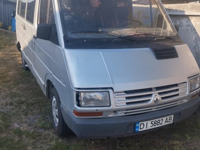 Сірий Рено 4, об'ємом двигуна 2.2 л та пробігом 600 тис. км за 2693 $, фото 1 на Automoto.ua