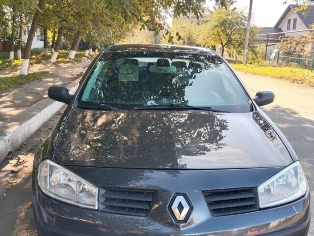 Рено 4 2004 в Подольск (Котовск) на Automoto.ua Серый Рено 4, объемом двигателя 1.6 л и пробегом 273 тыс. км за 4300 $, фото 1 на Automoto.ua