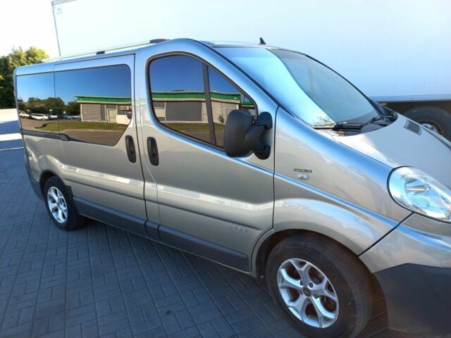 Сірий Рено 4, об'ємом двигуна 2.45 л та пробігом 284 тис. км за 9000 $, фото 1 на Automoto.ua