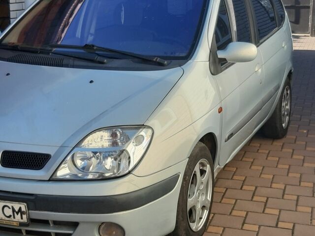 Сірий Рено 4, об'ємом двигуна 1.6 л та пробігом 271 тис. км за 2003 $, фото 1 на Automoto.ua
