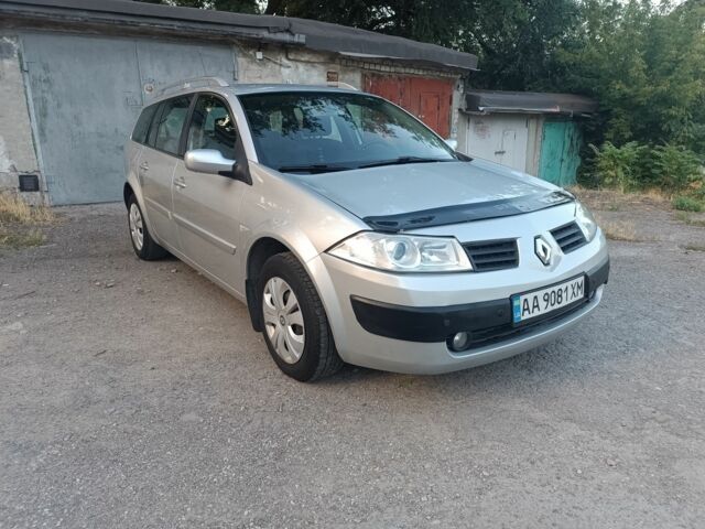 Серый Рено 4, объемом двигателя 1.5 л и пробегом 290 тыс. км за 4800 $, фото 1 на Automoto.ua