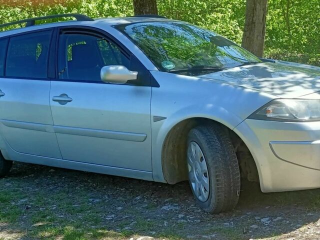 Серый Рено 4, объемом двигателя 1.5 л и пробегом 215 тыс. км за 5050 $, фото 1 на Automoto.ua