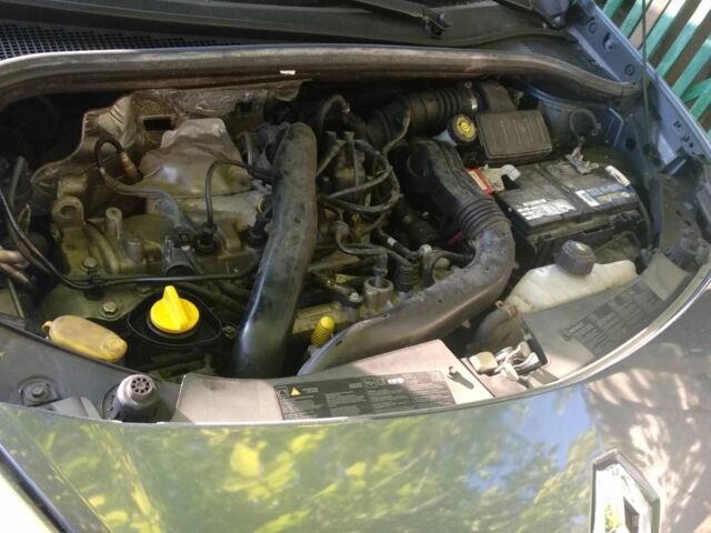 Сірий Рено 4, об'ємом двигуна 1 л та пробігом 170 тис. км за 5750 $, фото 1 на Automoto.ua