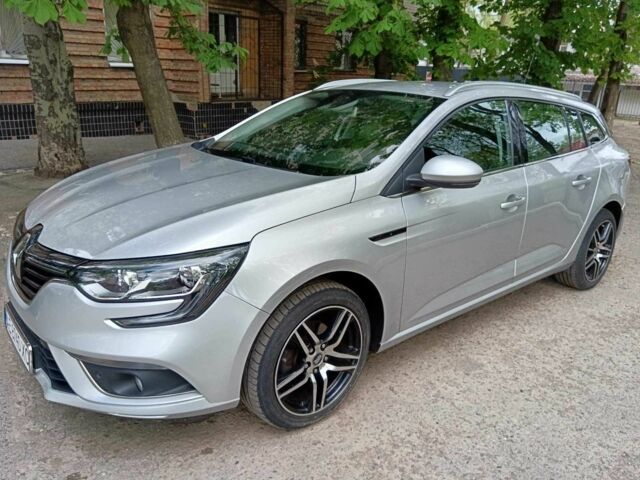 Сірий Рено 4, об'ємом двигуна 1.5 л та пробігом 211 тис. км за 13350 $, фото 1 на Automoto.ua