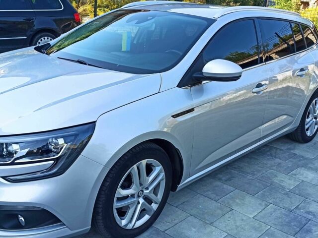 Серый Рено 4, объемом двигателя 1.5 л и пробегом 210 тыс. км за 14500 $, фото 1 на Automoto.ua