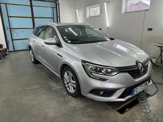 Сірий Рено 4, об'ємом двигуна 1.5 л та пробігом 152 тис. км за 12600 $, фото 1 на Automoto.ua