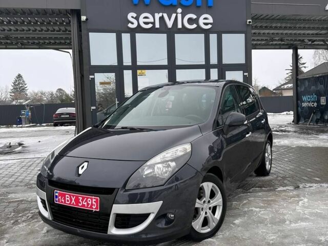 Синій Рено 4, об'ємом двигуна 1 л та пробігом 215 тис. км за 7200 $, фото 1 на Automoto.ua