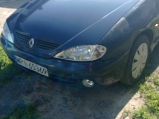 Синий Рено 4, объемом двигателя 1.6 л и пробегом 200 тыс. км за 2000 $, фото 1 на Automoto.ua