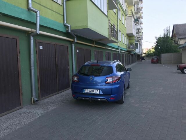 Синій Рено 4, об'ємом двигуна 1.5 л та пробігом 260 тис. км за 9300 $, фото 1 на Automoto.ua