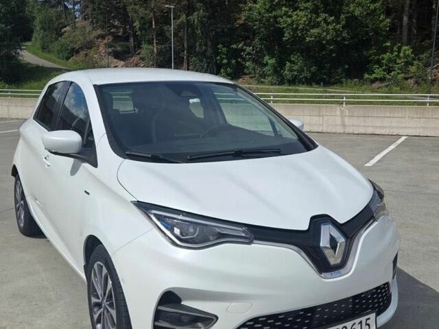 Белый Рено 5, объемом двигателя 0 л и пробегом 80 тыс. км за 11700 $, фото 1 на Automoto.ua
