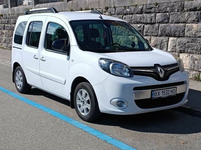 Белый Рено 5, объемом двигателя 1.5 л и пробегом 195 тыс. км за 9872 $, фото 1 на Automoto.ua