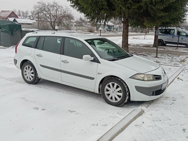 Білий Рено 5, об'ємом двигуна 1.5 л та пробігом 120 тис. км за 5816 $, фото 1 на Automoto.ua
