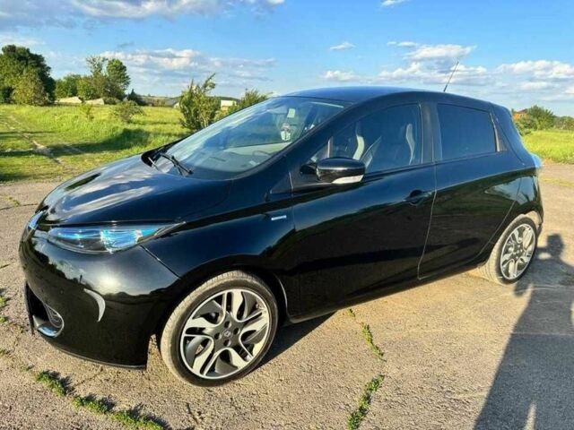 Черный Рено 5, объемом двигателя 0 л и пробегом 110 тыс. км за 9692 $, фото 1 на Automoto.ua