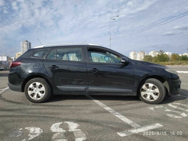 Черный Рено 5, объемом двигателя 1.4 л и пробегом 193 тыс. км за 5999 $, фото 1 на Automoto.ua