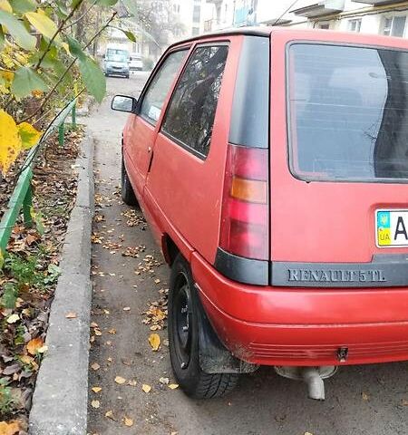 Червоний Рено 5, об'ємом двигуна 1.1 л та пробігом 100 тис. км за 1250 $, фото 1 на Automoto.ua