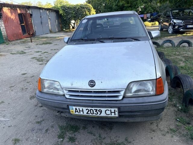 Сірий Рено 5, об'ємом двигуна 1.6 л та пробігом 128 тис. км за 12963 $, фото 1 на Automoto.ua