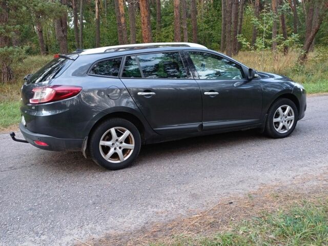 Серый Рено 5, объемом двигателя 0 л и пробегом 387 тыс. км за 5016 $, фото 1 на Automoto.ua