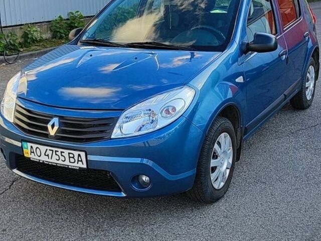 Синий Рено 5, объемом двигателя 1.4 л и пробегом 38 тыс. км за 177 $, фото 1 на Automoto.ua