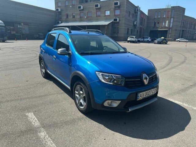 Синий Рено 5, объемом двигателя 1.5 л и пробегом 78 тыс. км за 10500 $, фото 1 на Automoto.ua