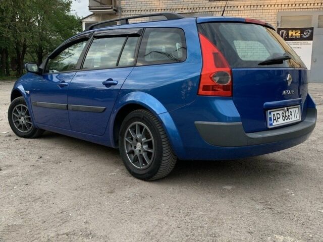Синий Рено 5, объемом двигателя 1.4 л и пробегом 277 тыс. км за 4350 $, фото 1 на Automoto.ua