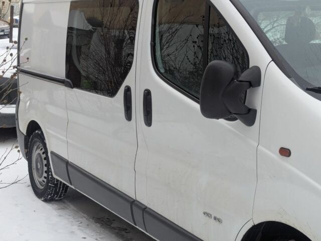 Белый Рено 6, объемом двигателя 9 л и пробегом 392 тыс. км за 7000 $, фото 1 на Automoto.ua