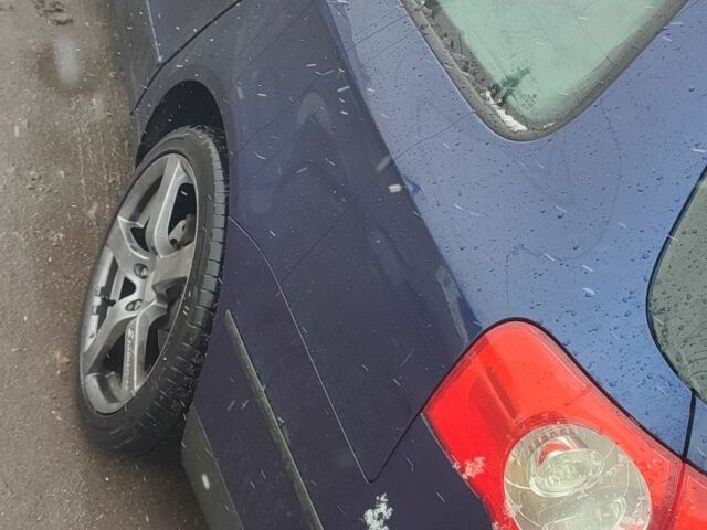 Синий Рено 6, объемом двигателя 1.6 л и пробегом 250 тыс. км за 6000 $, фото 1 на Automoto.ua