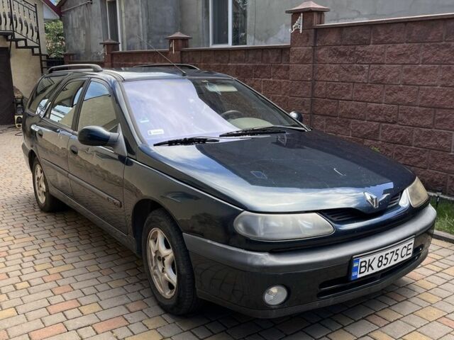 Синий Рено 8, объемом двигателя 2 л и пробегом 260 тыс. км за 1700 $, фото 1 на Automoto.ua