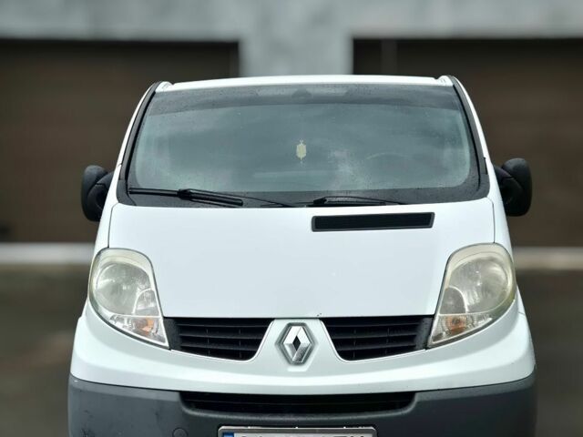 Білий Рено 9, об'ємом двигуна 2.5 л та пробігом 542 тис. км за 9500 $, фото 1 на Automoto.ua