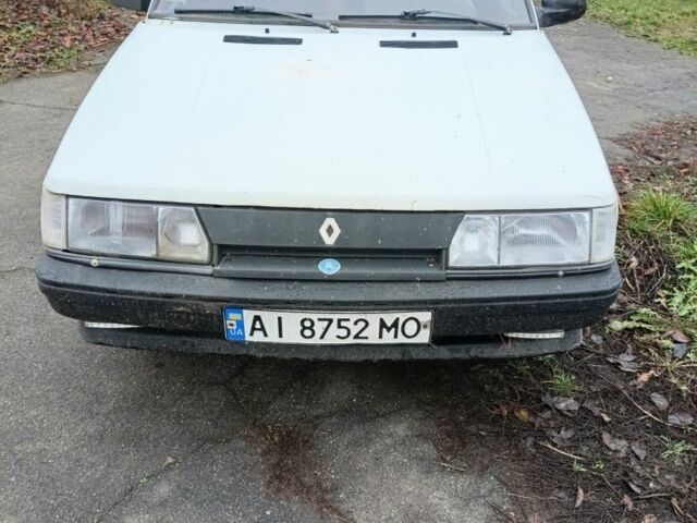 Білий Рено 9, об'ємом двигуна 1.7 л та пробігом 1000 тис. км за 474 $, фото 1 на Automoto.ua