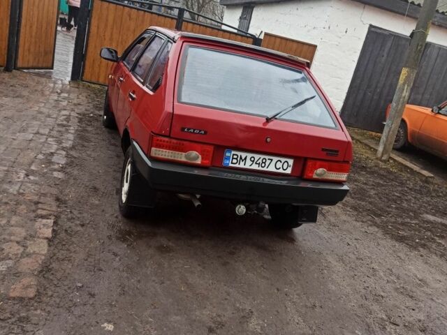 Красный Рено 9, объемом двигателя 1 л и пробегом 30 тыс. км за 1400 $, фото 1 на Automoto.ua