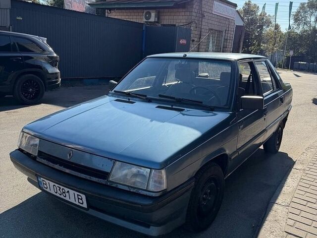 Синій Рено 9, об'ємом двигуна 1.4 л та пробігом 279 тис. км за 1300 $, фото 1 на Automoto.ua
