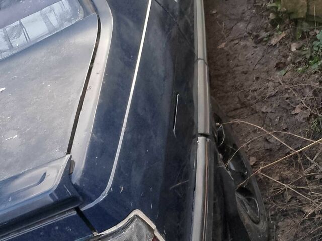 Синий Рено 9, объемом двигателя 1.4 л и пробегом 777 тыс. км за 710 $, фото 1 на Automoto.ua