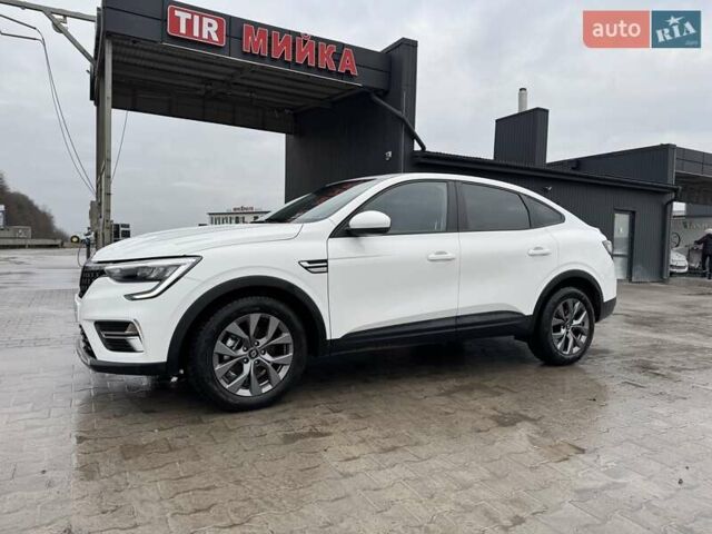Белый Рено Arkana, объемом двигателя 1.6 л и пробегом 22 тыс. км за 24500 $, фото 1 на Automoto.ua