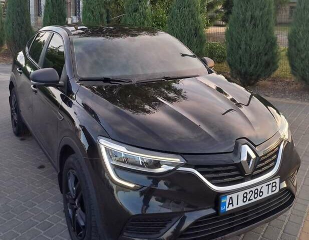 Черный Рено Arkana, объемом двигателя 1.6 л и пробегом 90 тыс. км за 13990 $, фото 1 на Automoto.ua