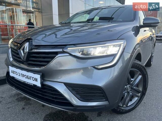 Сірий Рено Arkana, об'ємом двигуна 1.6 л та пробігом 59 тис. км за 15781 $, фото 1 на Automoto.ua