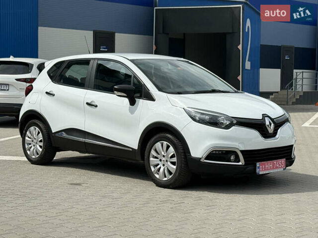 Білий Рено Каптур, об'ємом двигуна 1.5 л та пробігом 220 тис. км за 11950 $, фото 1 на Automoto.ua
