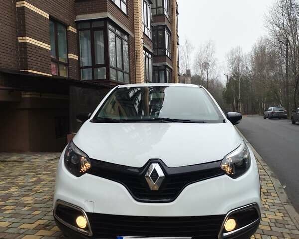 Белый Рено Каптур, объемом двигателя 1.46 л и пробегом 217 тыс. км за 8900 $, фото 1 на Automoto.ua