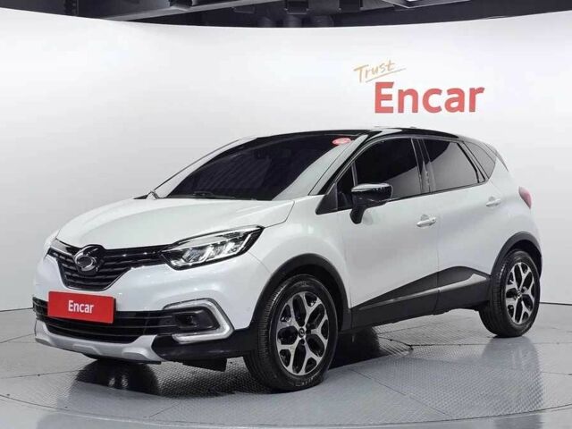 Белый Рено Каптур, объемом двигателя 1.5 л и пробегом 63 тыс. км за 12000 $, фото 1 на Automoto.ua