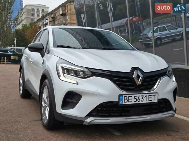 Рено Каптур 2021 в Киеве на Automoto.ua Белый Рено Каптур, объемом двигателя 1.33 л и пробегом 68 тыс. км за 17900 $, фото 1 на Automoto.ua